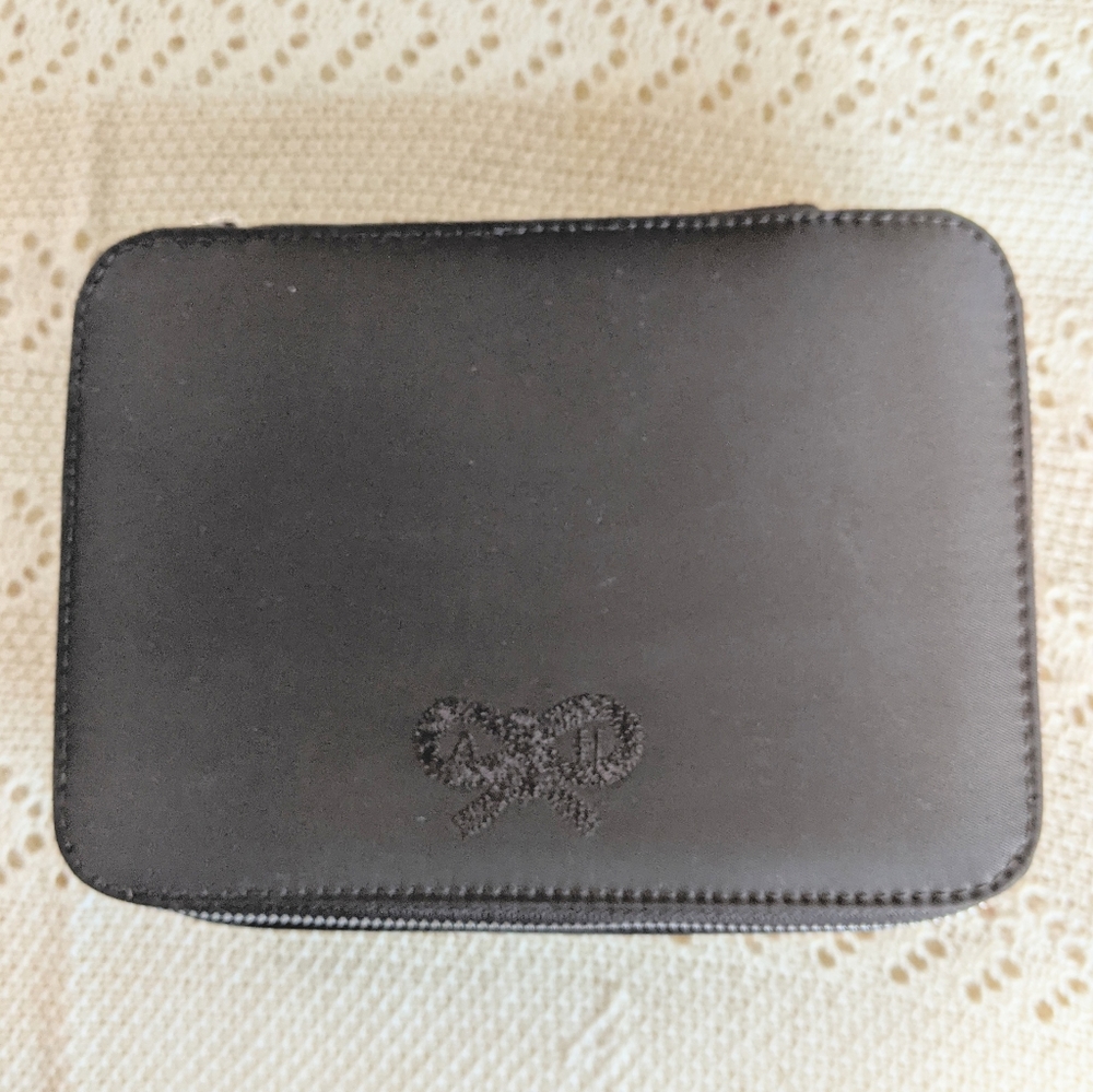 Anya Hindmarch First Class Zippered Case - Grey